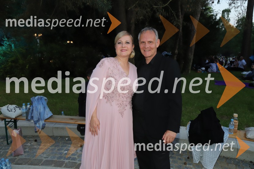  Andreja Zakonjšek Krt, sopranistka;  ... Operna noč 2023