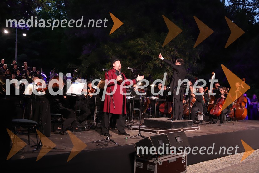  Jaki Jurgec, operni solist;  Simon Krečič, umetniški direktor Opere SNG MariborOperna noč 2023