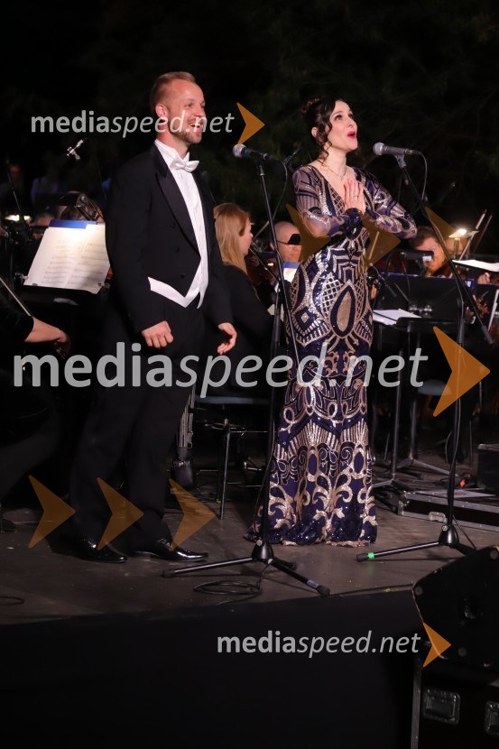  Martin Sušnik, operni solist;  Valentina Čuden, operna pevkaOperna noč 2023