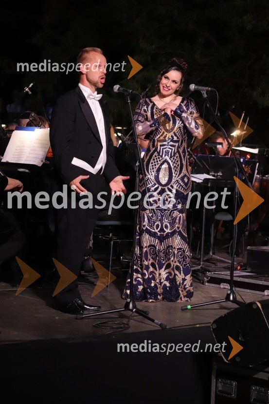  Martin Sušnik, operni solist;  Valentina Čuden, operna pevkaOperna noč 2023