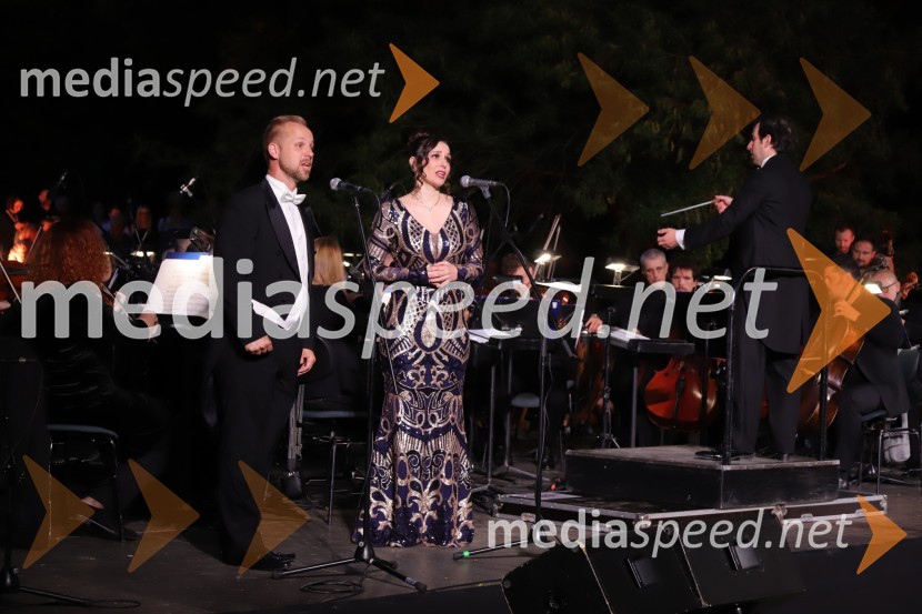  Martin Sušnik, operni solist;  Valentina Čuden, operna pevka;  Simon Krečič, umetniški direktor Opere SNG MariborOperna noč 2023