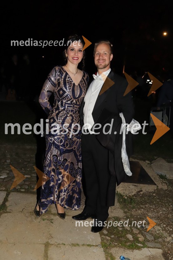  Valentina Čuden, operna pevka;  Martin Sušnik, operni solistOperna noč 2023