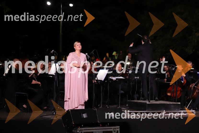  Andreja Zakonjšek Krt, sopranistka;  Simon Krečič, umetniški direktor Opere SNG MariborOperna noč 2023