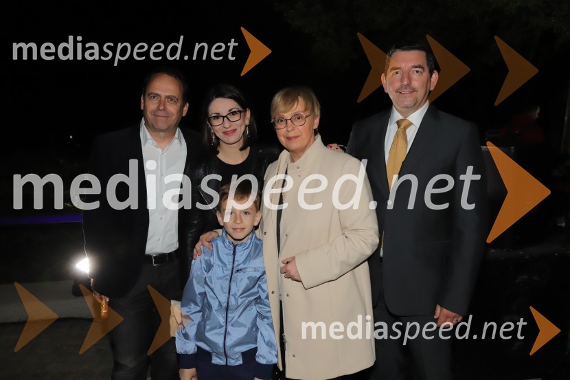 dr. Andrej Duh;  Emilija Stojmenova Duh, ministrica za digitalno preobrazbo;  Martin Duh; dr. Nataša Pirc Musar, predsednica Republike Slovenije; dr. Aleš Musar, lastnik Ruske dačeOperna noč 2023