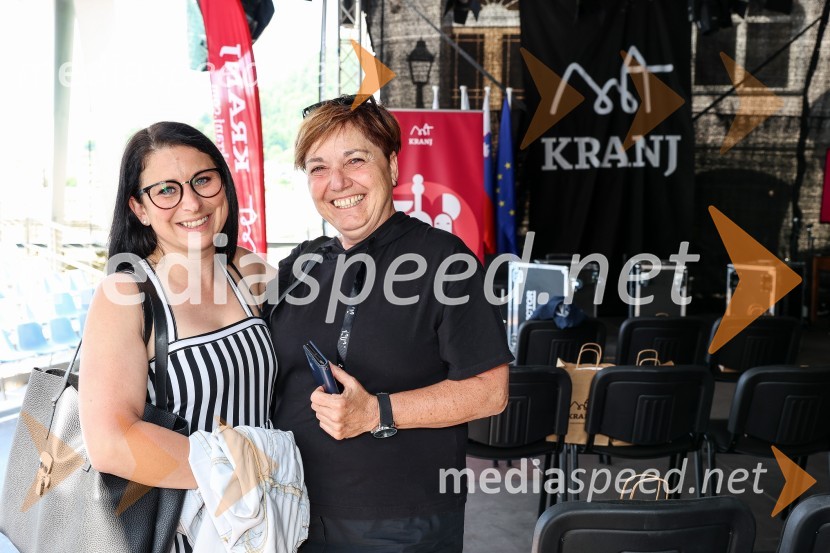  Saša Zadnik, novinarka;  ... Prešerno poletje 2023, novinarska konferenca