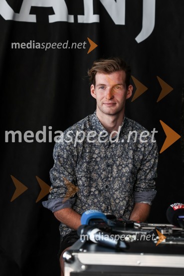  Žiga  Jelar, smučarski skakalecPrešerno poletje 2023, novinarska konferenca