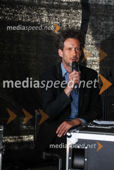  Toni Cahunek, igralec, novinarPrešerno poletje 2023, novinarska konferenca