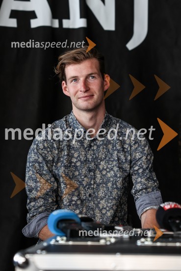  Žiga  Jelar, smučarski skakalecPrešerno poletje 2023, novinarska konferenca