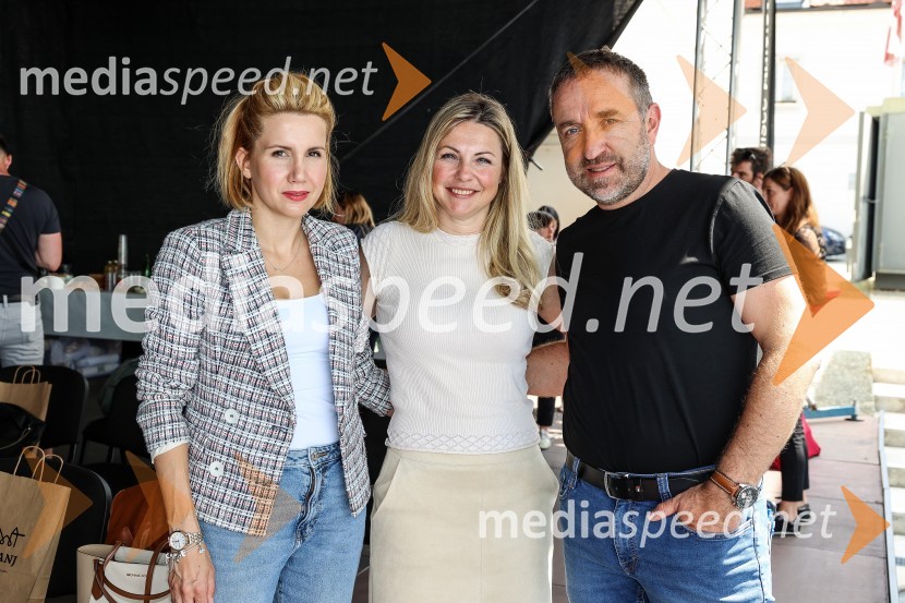  Natalija Cvetko, Mediaspeed d.o.o.;  Katja Štruc, vodja kabineta MO Kranj;  Borut  Cvetko, kreativni direktor, Mediaspeed d.o.o.Prešerno poletje 2023, novinarska konferenca