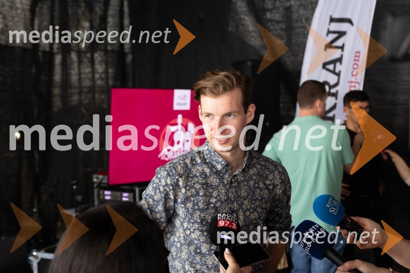  Žiga  Jelar, smučarski skakalecPrešerno poletje 2023, novinarska konferenca