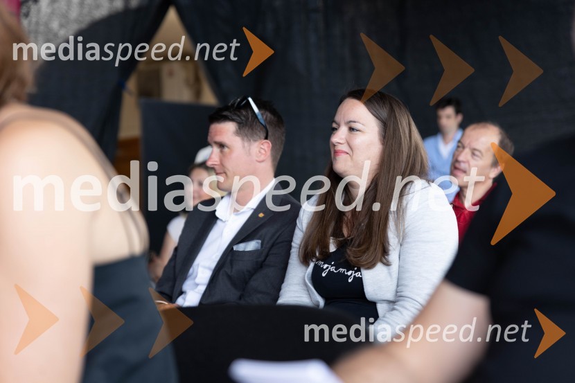  Janez Černe, podžupan Mestne občine Kranj;  Manja Zorko, podžupanja, Mestna občina KranjPrešerno poletje 2023, novinarska konferenca