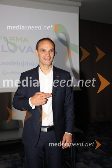  Anže Logar, poslanec SDS, predsednik Ljubljanskega odbora SDSUstanovitvena seja Platforme sodelovanja, Anže Logar