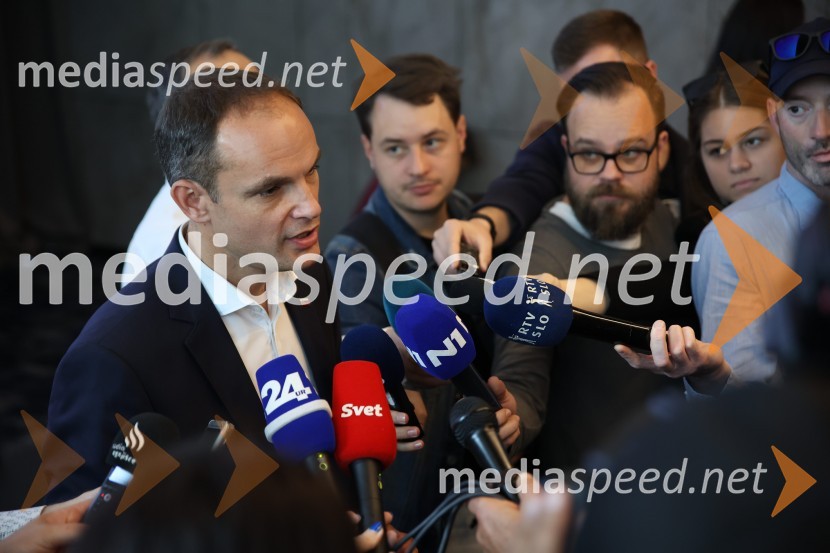  Anže Logar, poslanec SDS, predsednik Ljubljanskega odbora SDSUstanovitvena seja Platforme sodelovanja, Anže Logar