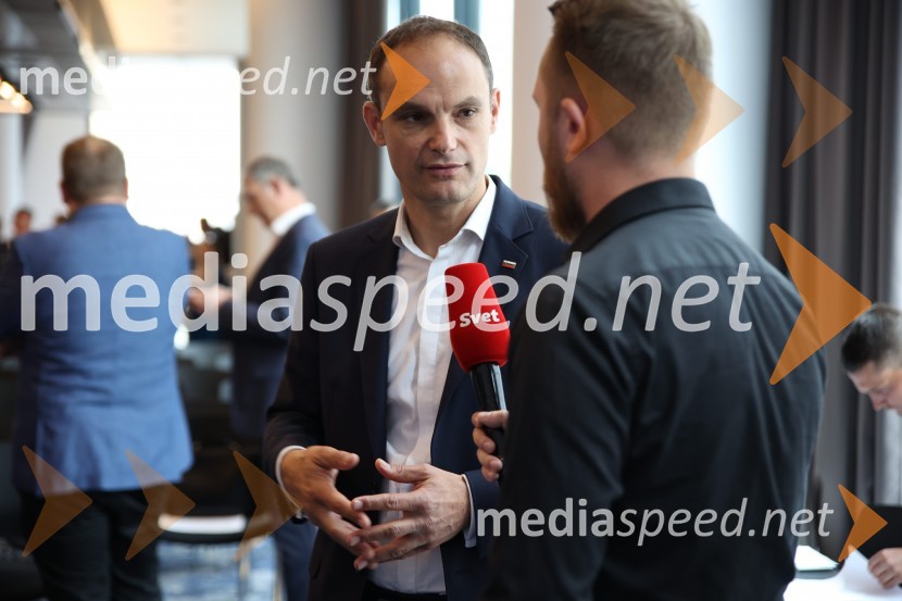  Anže Logar, poslanec SDS, predsednik Ljubljanskega odbora SDSUstanovitvena seja Platforme sodelovanja, Anže Logar