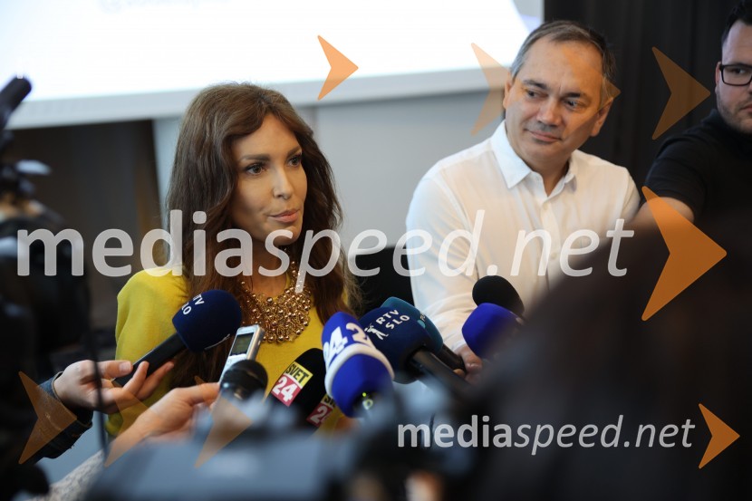  Eva Irgl, poslanka SDSUstanovitvena seja Platforme sodelovanja, Anže Logar