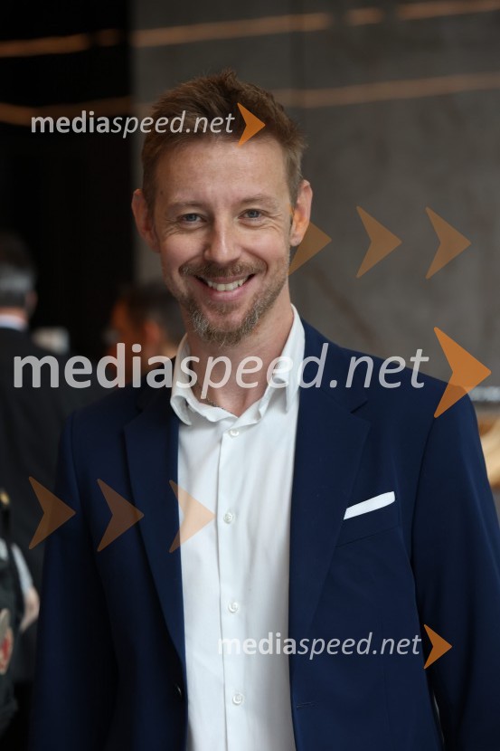 Ustanovitvena seja Platforme sodelovanja, Anže Logar