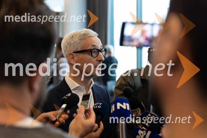 dr. Jernej Pikalo, profesor, nekdanji minister za izobraževanje iz kvote SDUstanovitvena seja Platforme sodelovanja, Anže Logar