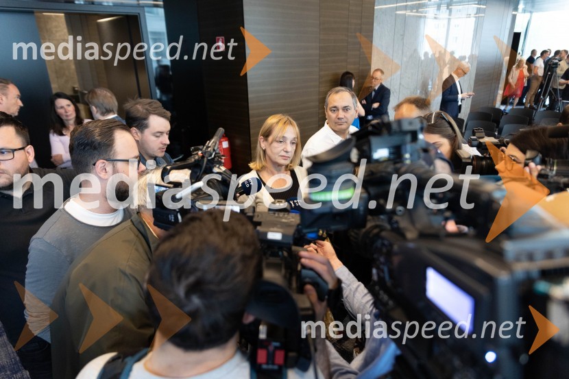 dr. Alja  Brglez, šefinja kabineta bivšega predsednika RSUstanovitvena seja Platforme sodelovanja, Anže Logar