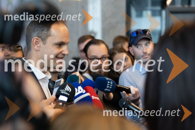  Anže Logar, poslanec SDS, predsednik Ljubljanskega odbora SDSUstanovitvena seja Platforme sodelovanja, Anže Logar