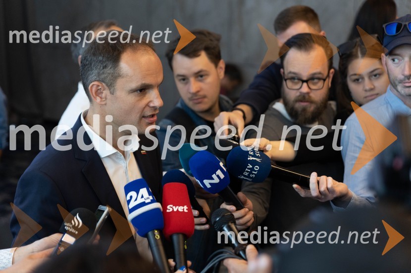  Anže Logar, poslanec SDS, predsednik Ljubljanskega odbora SDSUstanovitvena seja Platforme sodelovanja, Anže Logar