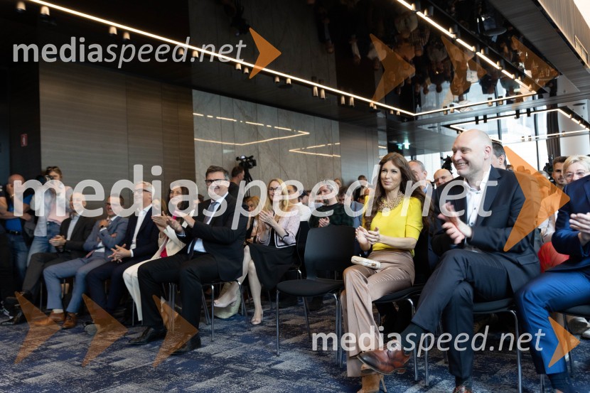  Eva Irgl, poslanka SDS;  Mitja Čander, direktor, BeletrinaUstanovitvena seja Platforme sodelovanja, Anže Logar