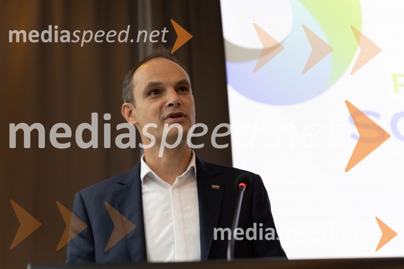  Anže Logar, poslanec SDS, predsednik Ljubljanskega odbora SDSUstanovitvena seja Platforme sodelovanja, Anže Logar