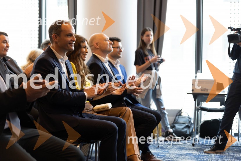  Anže Logar, poslanec SDS, predsednik Ljubljanskega odbora SDSUstanovitvena seja Platforme sodelovanja, Anže Logar