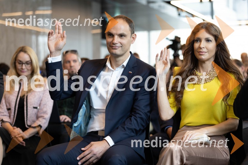  Anže Logar, poslanec SDS, predsednik Ljubljanskega odbora SDS;  Eva Irgl, poslanka SDSUstanovitvena seja Platforme sodelovanja, Anže Logar