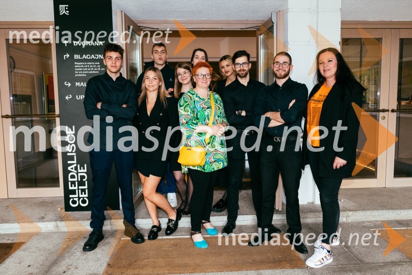  ... ;  ... ;  ... ;  ... ;  Urška Vouk, koordinatorka in organizatorka kulturnega programa v SLG Celje;  ... ;  ... ;  ... ;  ... ;  ... Razgrnitev repertoarja sezone 2023/24 Slovenskega ljudskega gledališča Celje