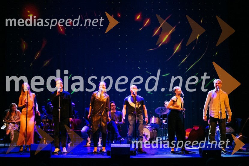  Lucija Harum, igralka, pevka;  Žan Brelih Hatunić, igralec;  ... ;  ... ;  ... ;  Branko Završan, igralecRazgrnitev repertoarja sezone 2023/24 Slovenskega ljudskega gledališča Celje