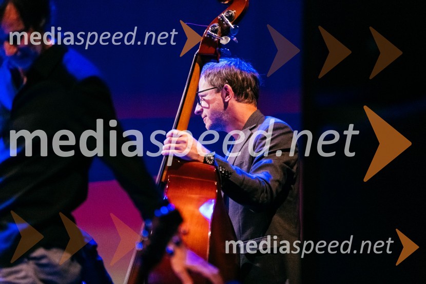 Razgrnitev repertoarja sezone 2023/24 Slovenskega ljudskega gledališča Celje