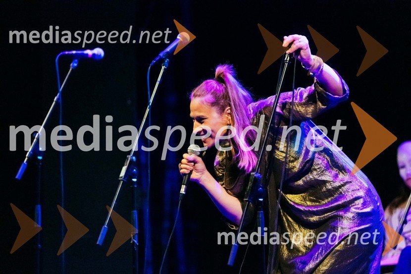  Tanja Potočnik, igralkaRazgrnitev repertoarja sezone 2023/24 Slovenskega ljudskega gledališča Celje