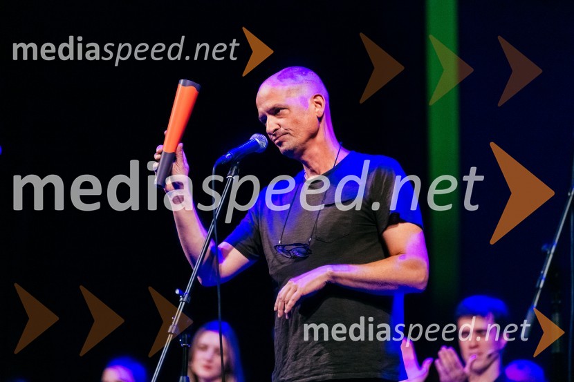  Miha Golob, upravnik in umetniški vodja, SLG CeljeRazgrnitev repertoarja sezone 2023/24 Slovenskega ljudskega gledališča Celje