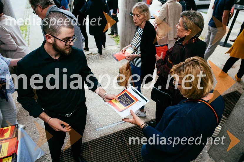 Razgrnitev repertoarja sezone 2023/24 Slovenskega ljudskega gledališča Celje