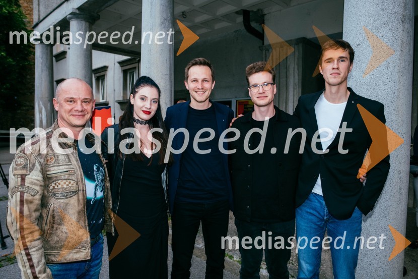  Damjan M. Trbovc, igralec;  Maša Grošelj, igralka;  Matija Kovač, župan, MO Celje;  Žan Brelih Hatunić, igralec;  Urban Kuntarič, igralecRazgrnitev repertoarja sezone 2023/24 Slovenskega ljudskega gledališča Celje