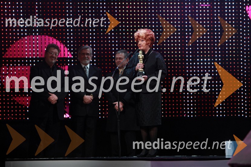 New Swing Quartet ter Bernarda Jeklin, nekdanja urednica revije Jana in dobitnica Viktorja za življenjsko deloViktorji 2008, dogajanje na odru in v dvorani