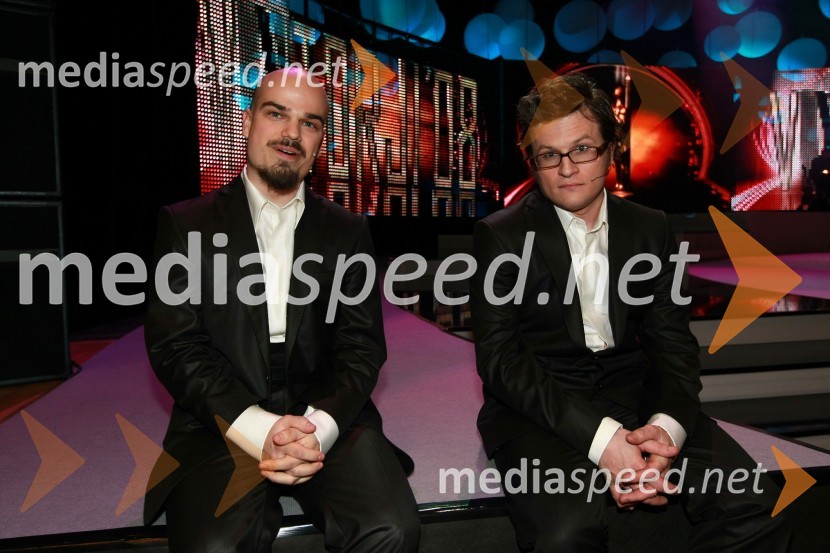 Voditelja Jure Bračič in Igor Karas (Slon in Sadež)Viktorji 2008, dogajanje na odru in v dvorani