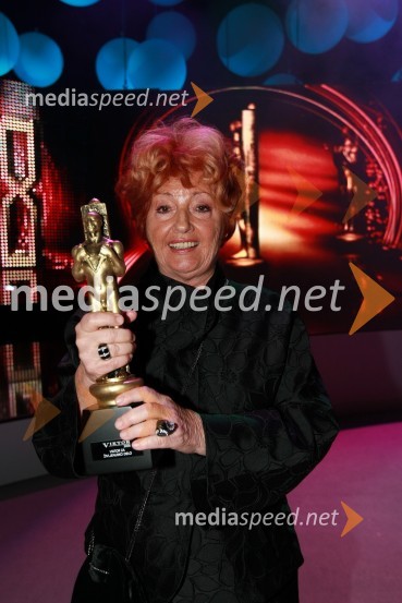 Bernarda Jeklin, nekdanja urednica revije Jana in dobitnica Viktorja za življenjsko deloViktorji 2008, dogajanje na odru in v dvorani