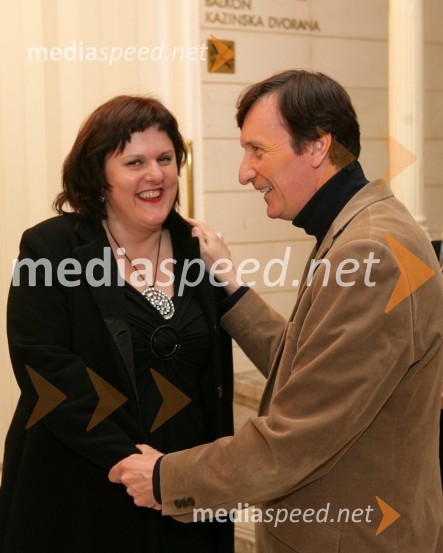 Uršula Cetinski, direktorica Slovenskega mladinskega gledališča, in Vili Ravnjak, umetniški vodja Drame SNG MariborVeter v vejah borov, premiera no-iger v SNG Maribor