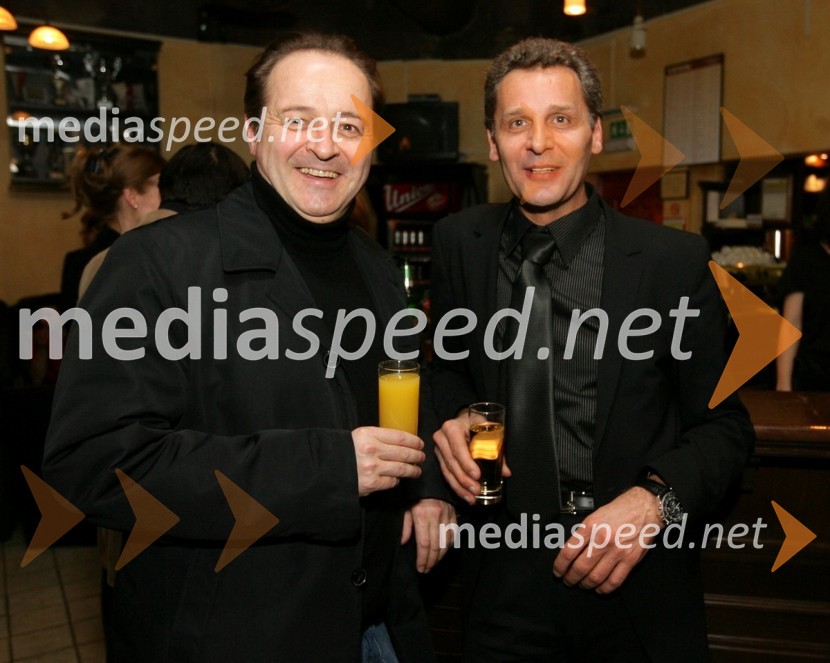 Matjaž Tribušon, igralec, in Danilo Rošker, direktor SNG MariborVeter v vejah borov, premiera no-iger v SNG Maribor