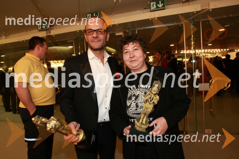 Tomaž Pandur, režiser in Dragica Petrovič, režiserka in producentkaViktorji 2008, druženje pred dvorano