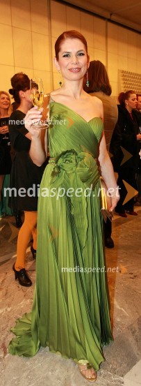 Eva Longyka - Marušič, TV voditeljicaViktorji 2008, druženje pred dvorano