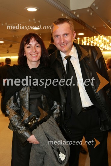 Igor Geršak, direktor za prodajo osebnih vozil Mercedes-Benz pri AC Intercar d.o.o. z ženoViktorji 2008, druženje pred dvorano