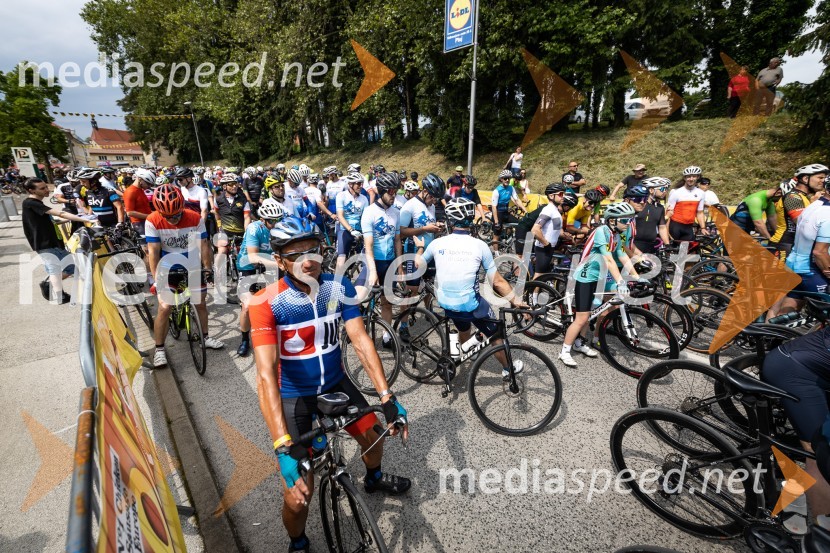 21. Poli maraton z več kot 4000 udeleženci