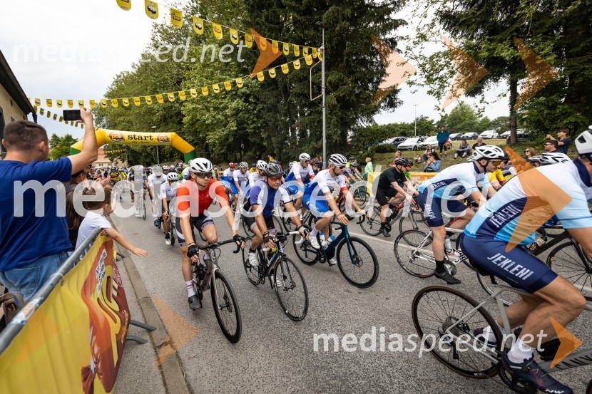 21. Poli maraton z več kot 4000 udeleženci