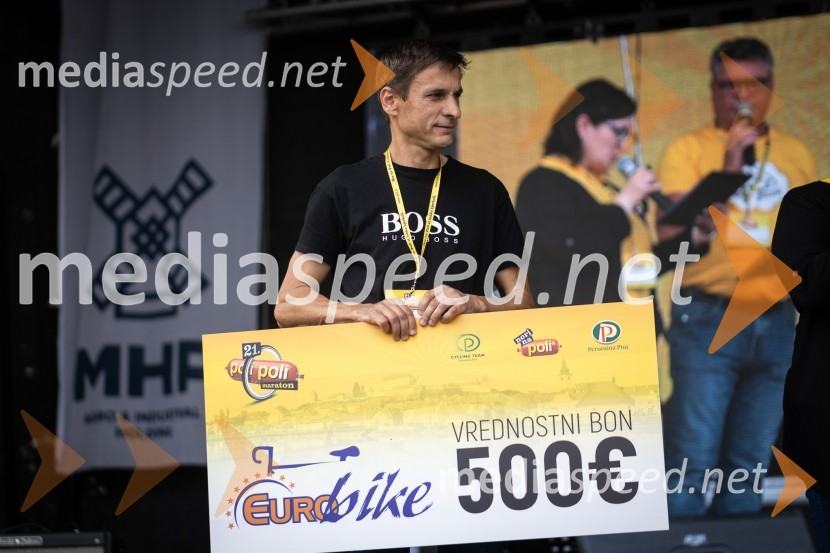 21. Poli maraton z več kot 4000 udeleženci