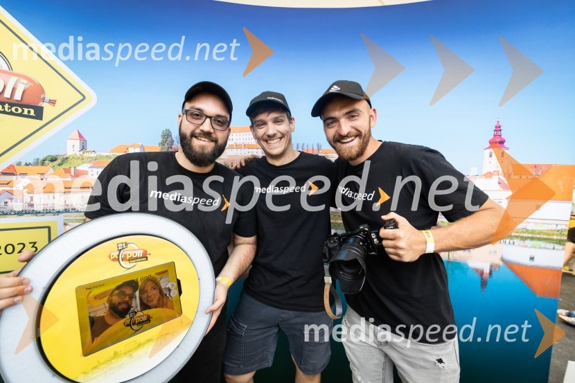  Patrik Kociper, fotograf;  Andraž Kovačec;  Boris Očkerl, fotograf, snemalec, grafični oblikovalec21. Poli maraton z več kot 4000 udeleženci