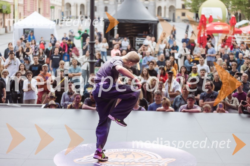 Finale World Kidz Breaking Champion Ljubljana - Powered by I Feel Slovenia sta osvojila Bolgarka Bgirl FIREBIRD in Ukrajinec Bboy RAPTOR