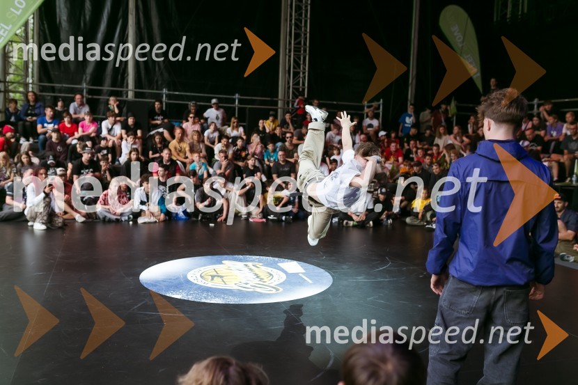 Finale World Kidz Breaking Champion Ljubljana - Powered by I Feel Slovenia sta osvojila Bolgarka Bgirl FIREBIRD in Ukrajinec Bboy RAPTOR
