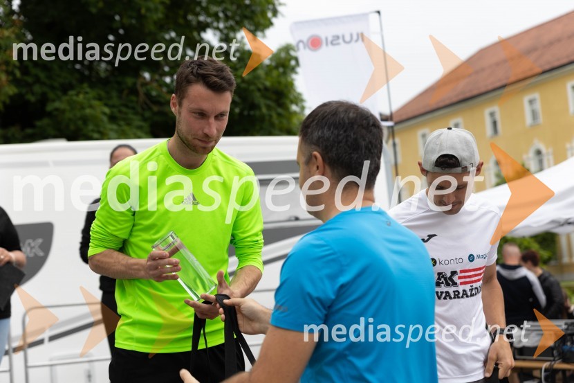  Jan Kramer, 2. mesto, 6. Afroditin tek na 5 km moški;  ... ;  Dino Jutriša, 3. mesto, 6. Afroditin tek na 5 km moški6. Afroditin tek s Štajerskim valom